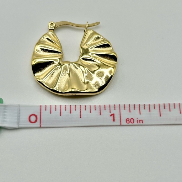 14K Gold Crescent Hoop Earrings with Unique Texture Design - Picture 5 of 5